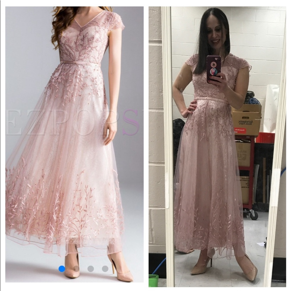 Elegant and beautiful Pink short sleeve dress!